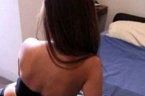 İnanılmazdır- Qadın kişiləri evə dəvət edir, əri isə arvadının kişilərlə intim münasibətini videoya çəkir