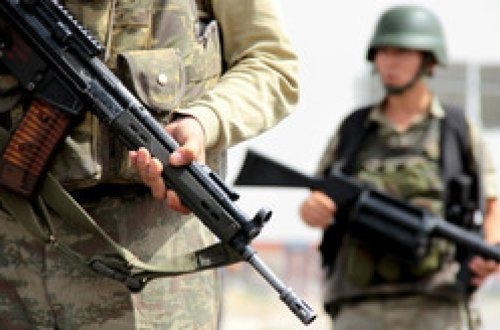 Türkiyədə terrorçularla atışmada 2 hərbçi şəhid olub, 5-i yaralanıb