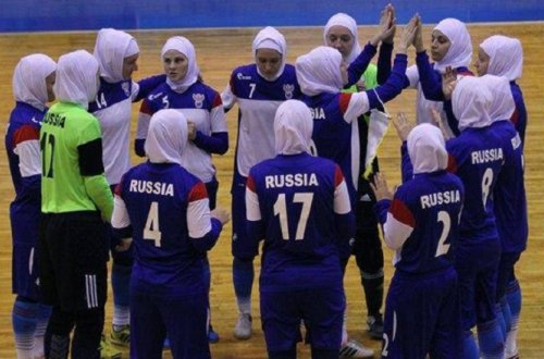 Rusiya millisinin üzvləri hicabda - FOTOLAR