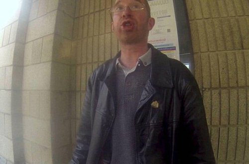 Facebook-da DƏHŞƏT ! 46 yaşlı əxlaqsız azyaşlıları.. - VİDEO