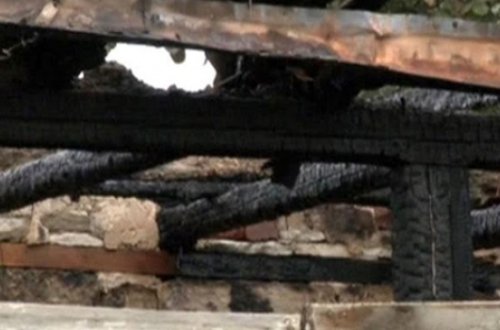 84 yaşlı kişi alovlar içində can verdi: dəhşətli görüntülər - FOTOLAR/VİDEO