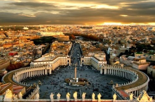 Bu ölkədə namaza qadağa qoyuldu