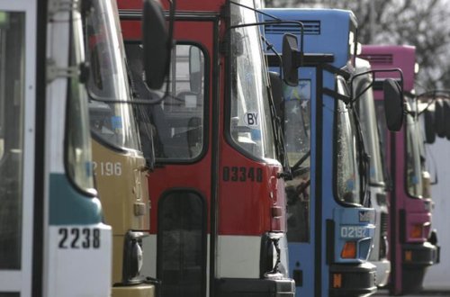 Avtobuslar qış rejiminə keçir