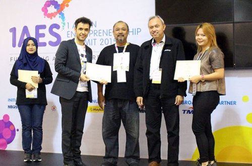 Azərbaycanlı gəncin layihəsi 23 min qazandı - Sinqapurda