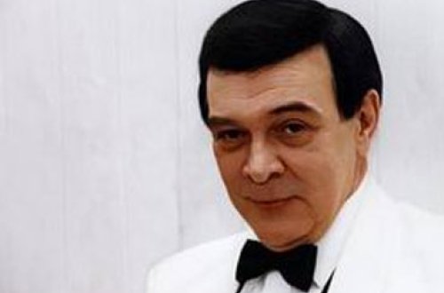 Müslüm Maqomayevin anım günüdür