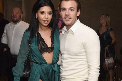 Xeyriyyə tədbirinə yarıçılpaq yollandı - FOTO