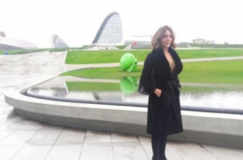 “Kara Sevda”-nın Leylası Bakıda - FOTOLAR