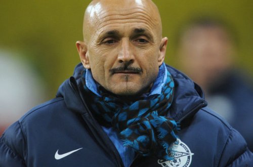 “Roma”nın baş məşqçisi başını stola çırpıb – VİDEO