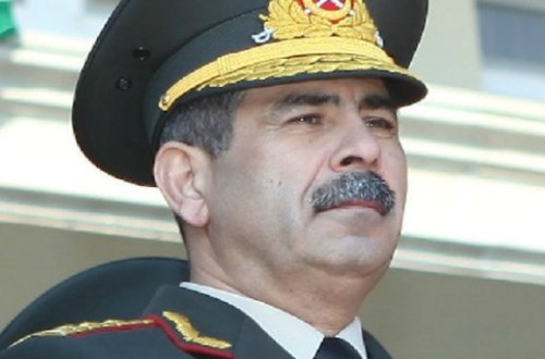 Zakir Həsənov yazıçılarla görüşüb