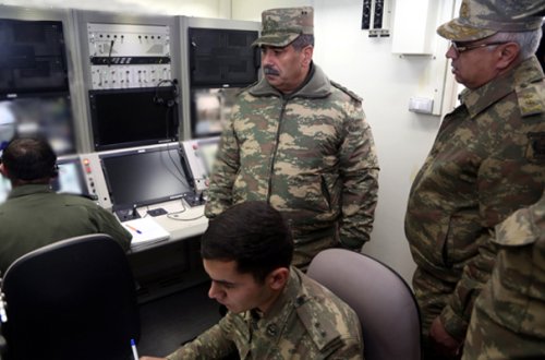 Zakir Həsənov hərbi aviabazada - Fotolar