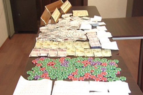 Bakıda qanunsuz mərc və qumar oyunları təşkil edən şəxslər saxlanılıb