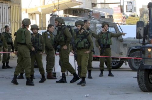 Avtomobillə hərbçilərə hücum etdi - 1 ölü, 3 yaralı