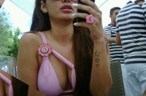 Azərbaycanlı nazir oğlunun eks sevgilisi: 