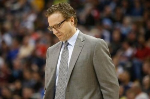 Ehtiraslı fanat baş məşqçinin üzünə... - VİDEO