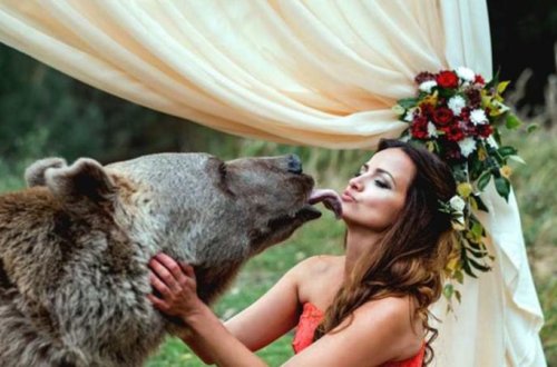 Ağlasığmaz TOY: Qız ayını özünə... – FOTOLAR