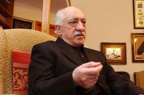 Gülən ABŞ Mərkəzi Kəşfiyyat İdarəsi ilə qonşu olur