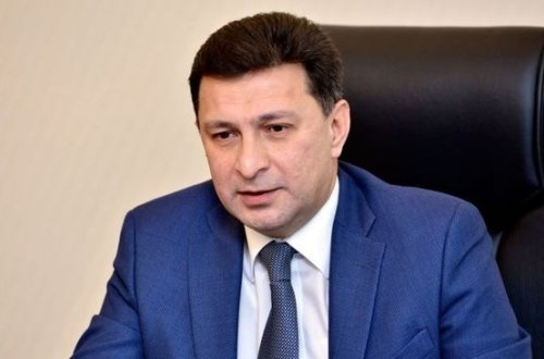 Gəray Gəraybəyli: Dekanlıq tələbələrə hədə-qorxu gəlib