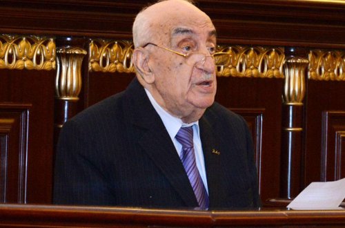 Xoşbəxt Yusifzadə adına təqaüd təsis edildi