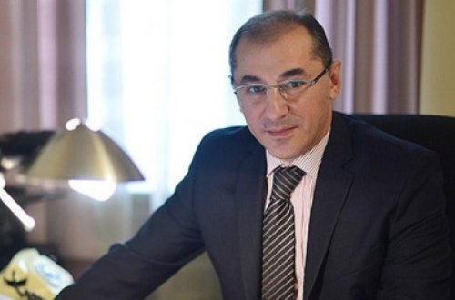 Erməni nazir əhalidən xahiş etdi: 