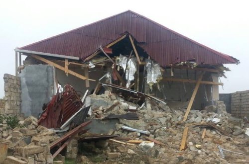 Uşağını həkimə apardı, qayıdanda evini dağılmış gördü — ABŞERON İCRA HAKİMİYYƏTİ TƏRƏFİNDƏN