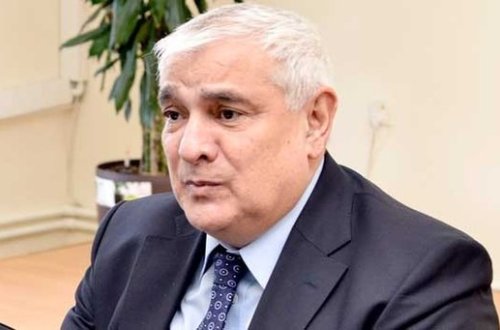 Kamal Abdullaya ağır itki