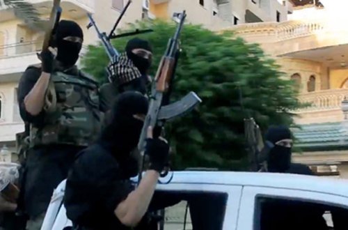 İŞİD-ə öz adamlarından zərbə - Xəzinə qaçırıldı