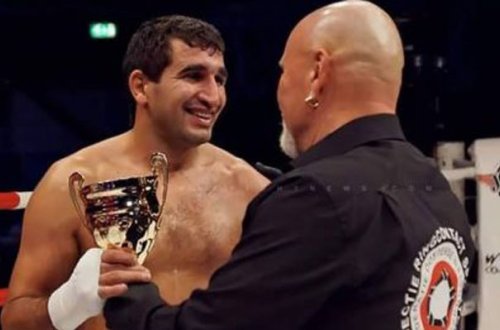 İdmançımız ermənini nakauta saldı - Almaniyada qələbə+Foto