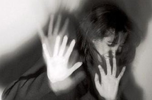 Qızı tərfindən döyülən 52 yaşlı qadın - Öldü...