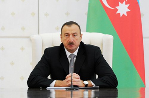 Prezident: Peşəkar Azərbaycan teatrı güclü mədəni şəraitdə yaranıb