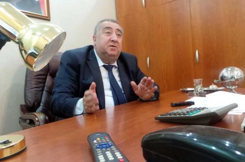 Koçaryana bilet alıb özümlə ora aparmışdım ki, çamadanlarımı daşısın- erməniyə yük daşıtdıran azərbaycanlı