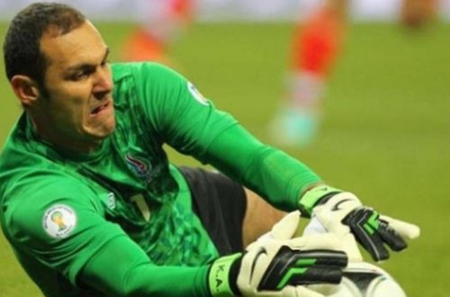 Kamran Ağayev qələbəni azarkeşlərlə birgə bayram etdi – VİDEO