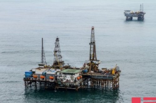 Xəzərdə neftçi itkin düşüb