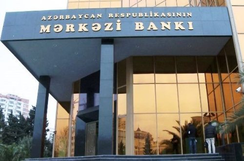 Dolların məzənnəsi 1,68 manata yaxınlaşır