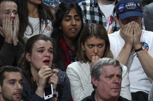 Klintonun qərargahında ağlaşmadır - FOTOLAR