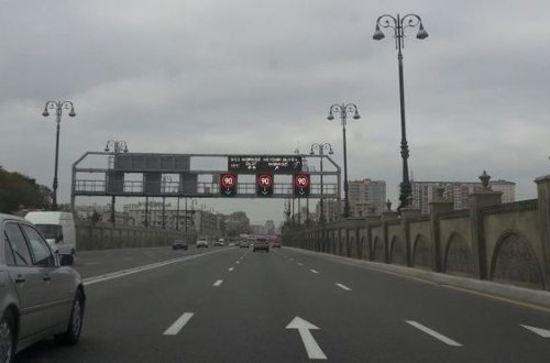Diqqət: Bu yolda sürət həddi dəyişdirildi