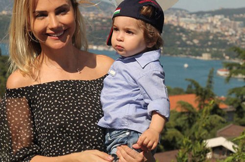 Aktrisa oğluna görə evini satır