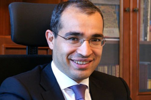 Məktəblərdəki zorlamalar və Mikayıl Cabbarovun təbəssümü