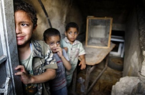 Anaları öldürülən uşaqlara dövlət sahib çıxdı