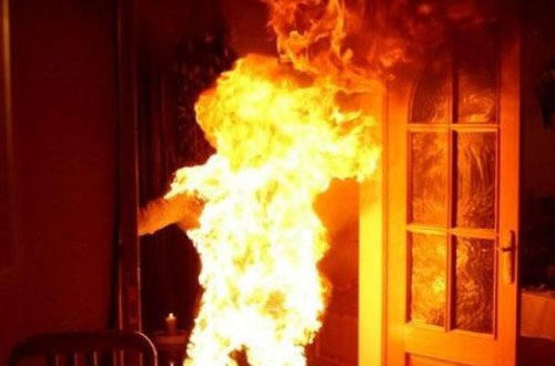 Azərbaycanda müəllim həyat yoldaşı tərəfindən yandırıldı - Təfərrüat