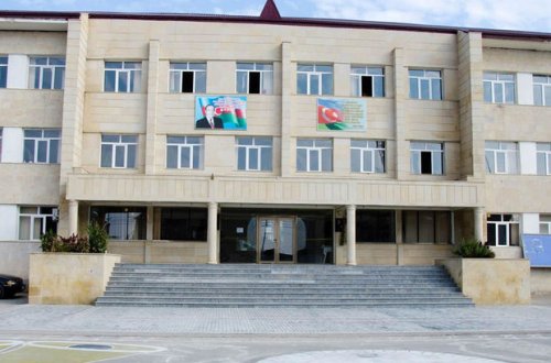 Bakının qalmaqallı məktəb direktoru işdən çıxarıldı