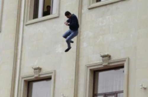 Şəki sakini özünü körpüdən ataraq intihar edib