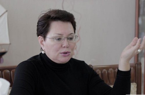 Elzanın himni səhv oxumasına Deputatdan Etiraz