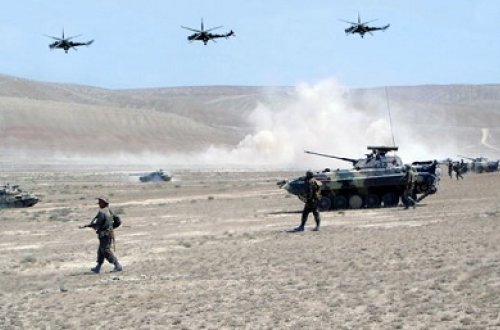 Ordumuz irimiqyaslı təlimlərə başladı