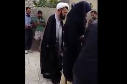 BİABIRÇILIQ! Molla evində yad qadınla tutuldu: 