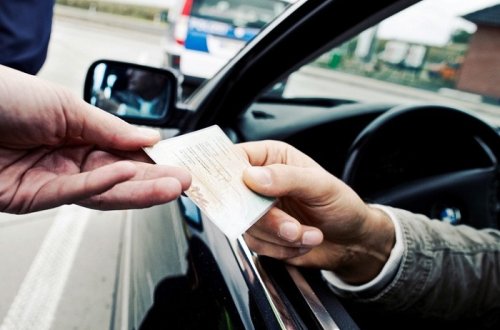 Saxta sənədlə tutuldu - FOTOLAR