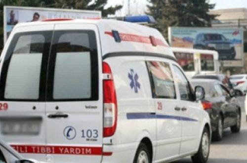 Ağcabədi və Bərdə xəstəxanalarının qəbul etmədiyi uşaq üçüncüyə aparılarkən yolda öldü - VİDEO