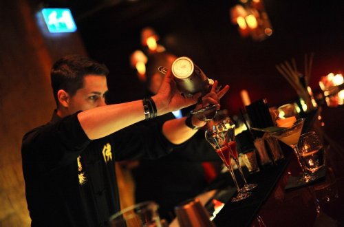 Azərbaycanda içki, siqaret və bar qadağası