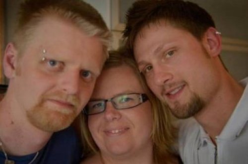 BİABIRÇILIQ! Ər və arvad eyni oğlana aşiq oldu