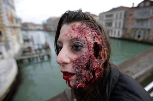 QORXUNC İNFEKSİYA: Yoluxanlar “zombi”ləşəcək