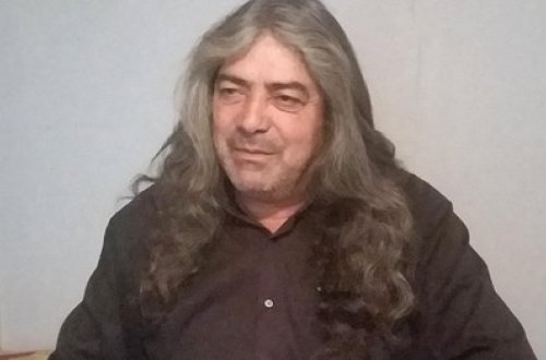 Qarabağa görə saçını kəsdirməyən Tağı: 